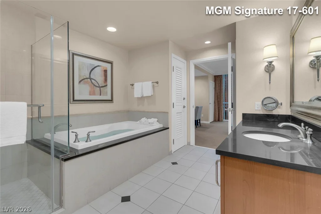 145 Harmon, Las Vegas, NV 89109