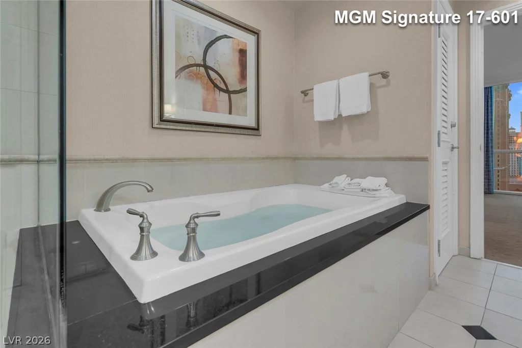 145 Harmon, Las Vegas, NV 89109