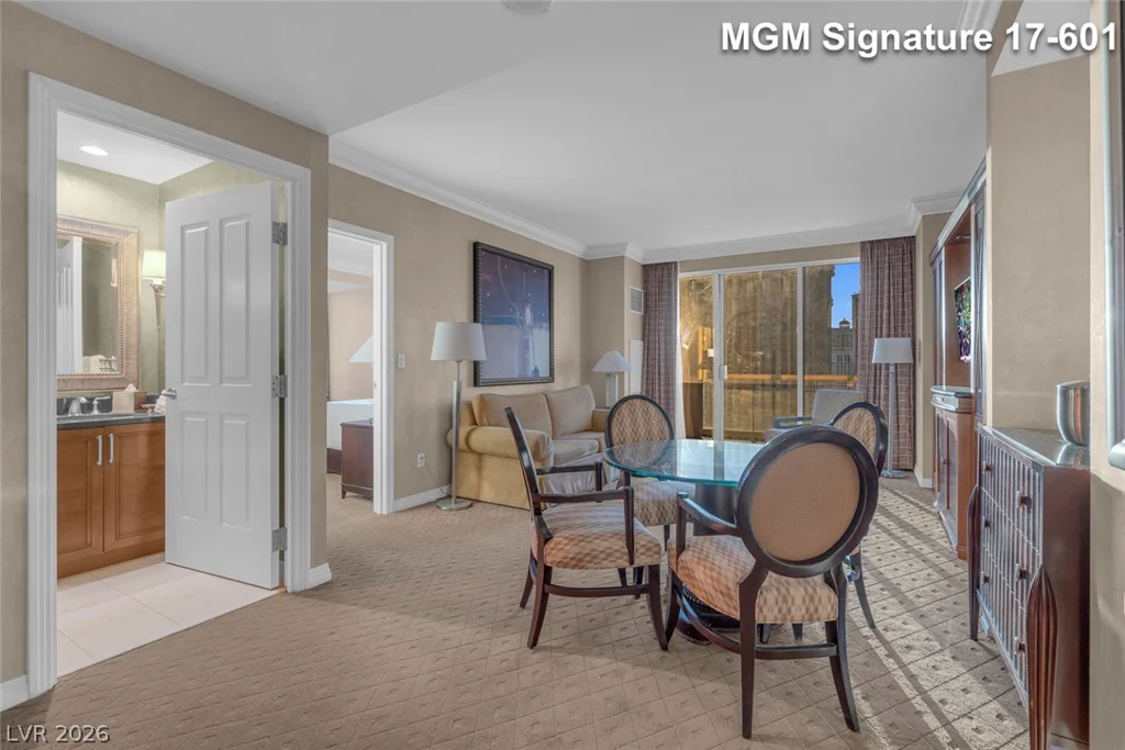 145 Harmon, Las Vegas, NV 89109