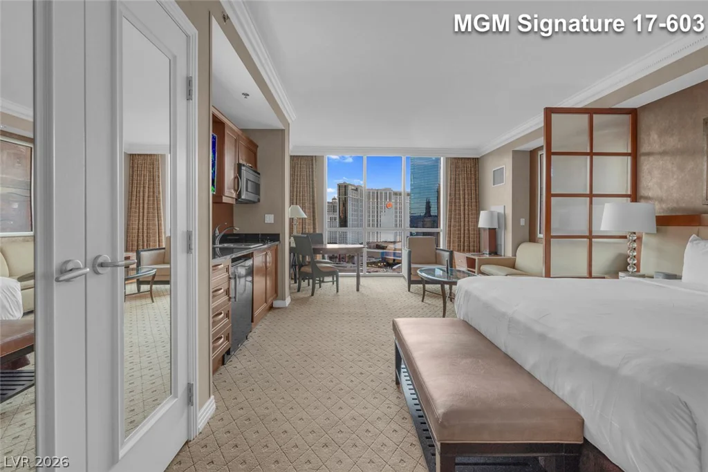 145 Harmon, Las Vegas, NV 89109