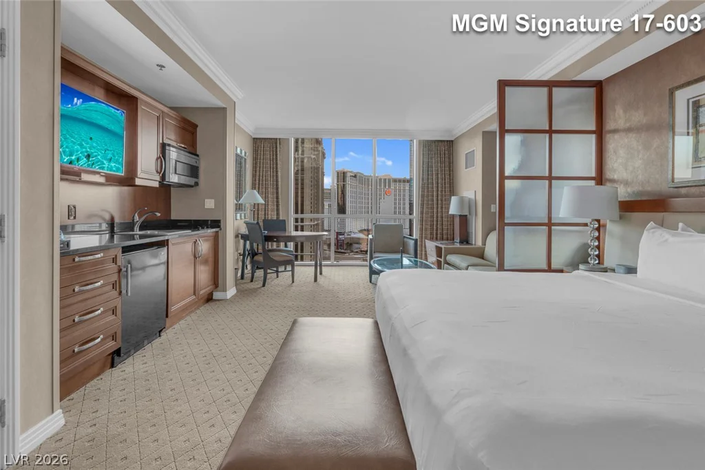 145 Harmon, Las Vegas, NV 89109