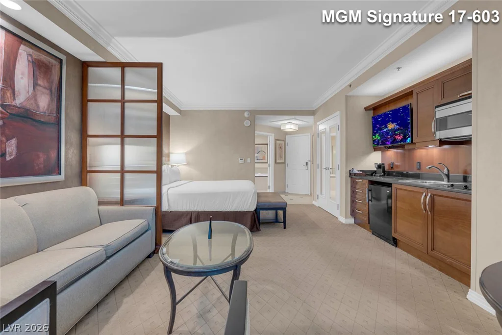145 Harmon, Las Vegas, NV 89109