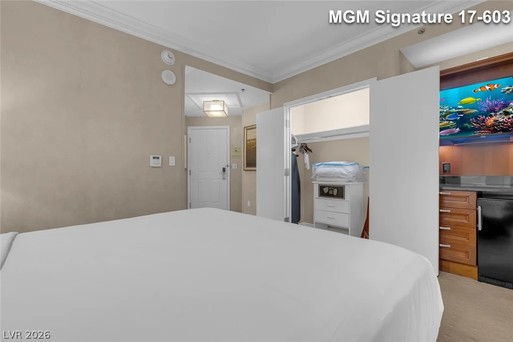 145 Harmon, Las Vegas, NV 89109