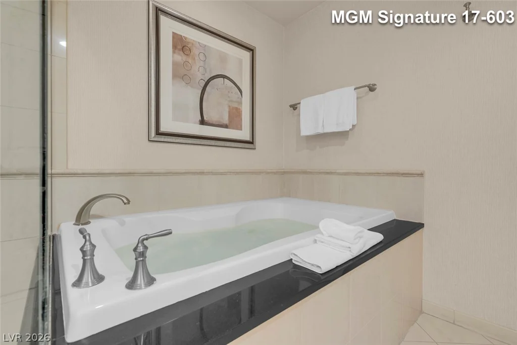 145 Harmon, Las Vegas, NV 89109