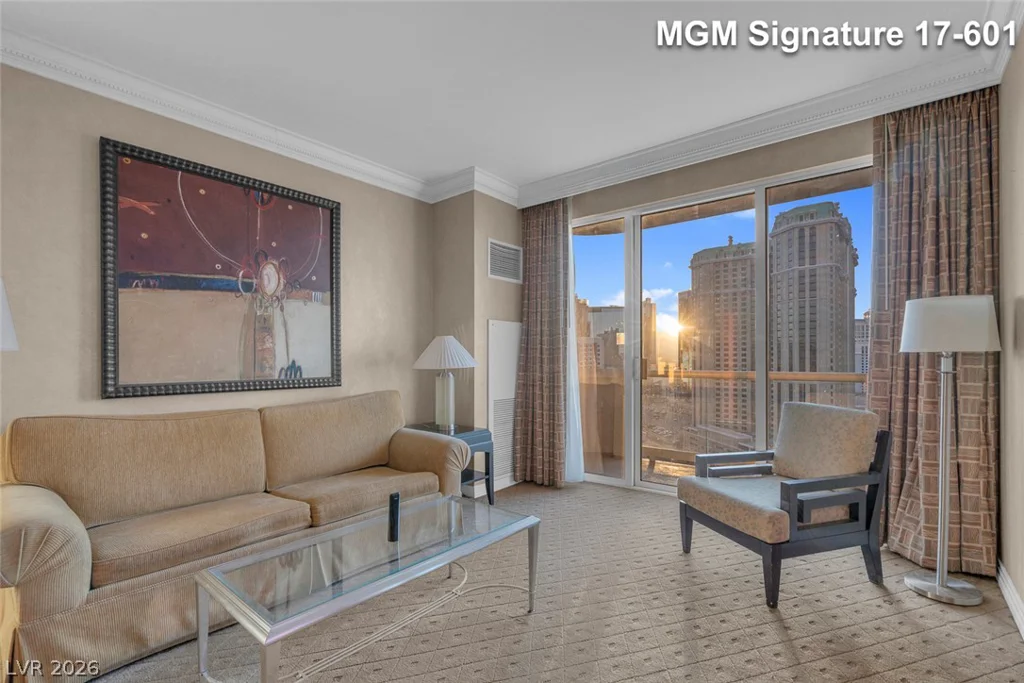 145 Harmon, Las Vegas, NV 89109