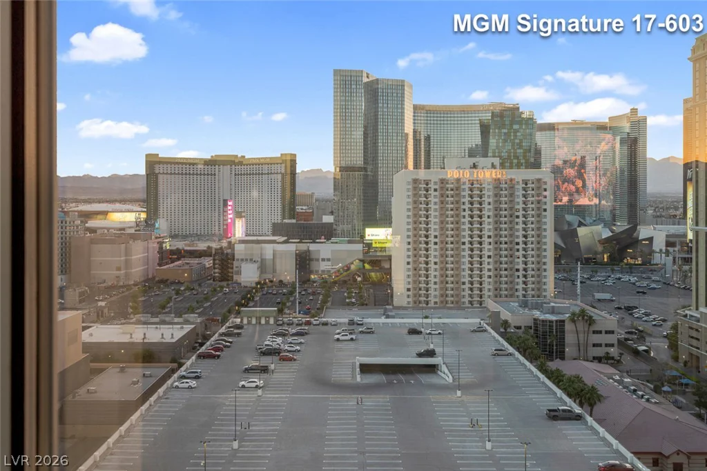 145 Harmon, Las Vegas, NV 89109