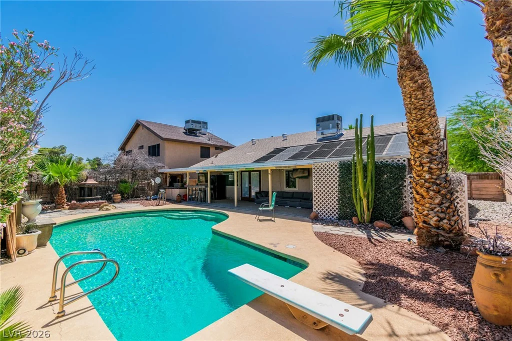 4460 Cranbrook, Las Vegas, NV 89103