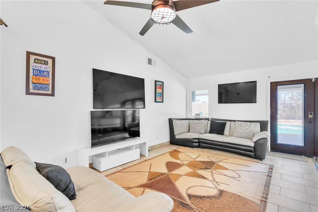 4460 Cranbrook, Las Vegas, NV 89103