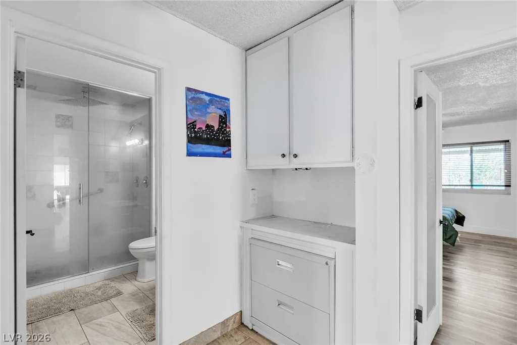 4460 Cranbrook, Las Vegas, NV 89103
