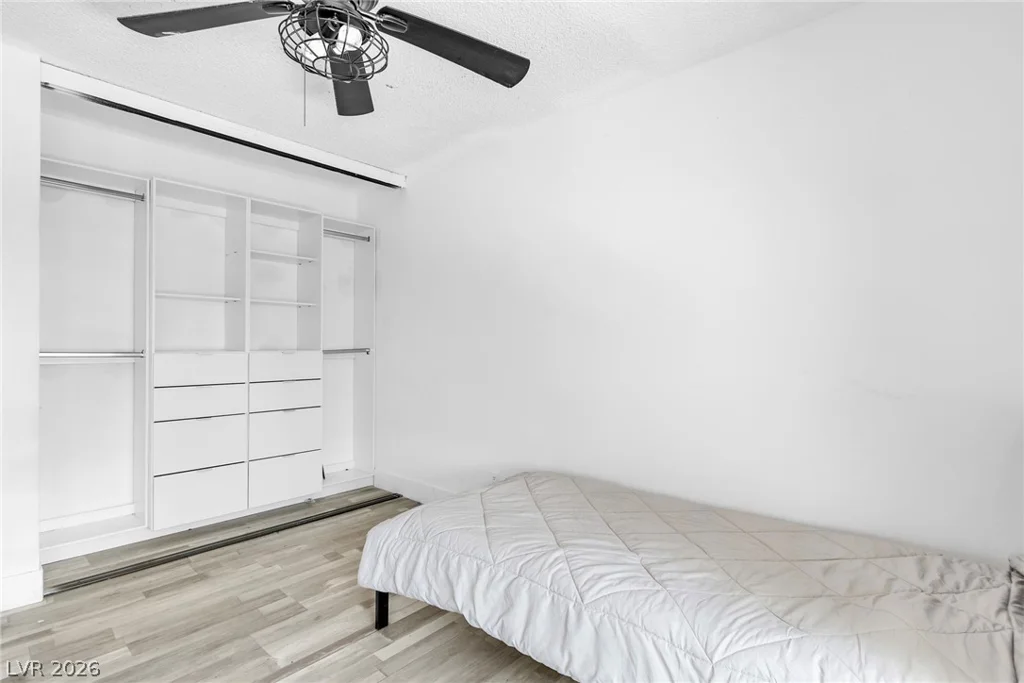 4460 Cranbrook, Las Vegas, NV 89103
