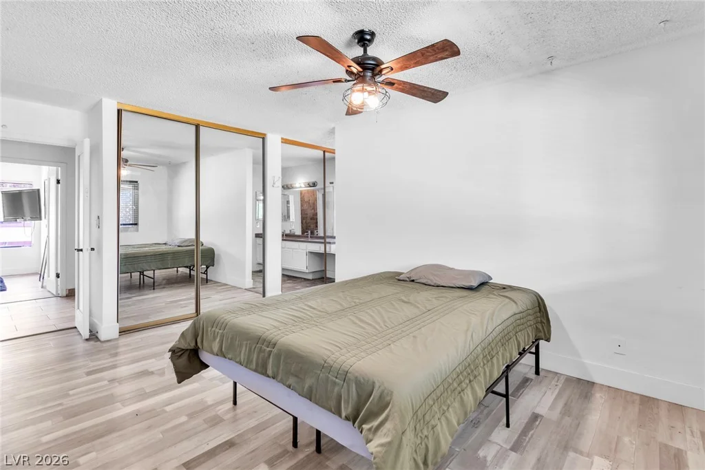 4460 Cranbrook, Las Vegas, NV 89103