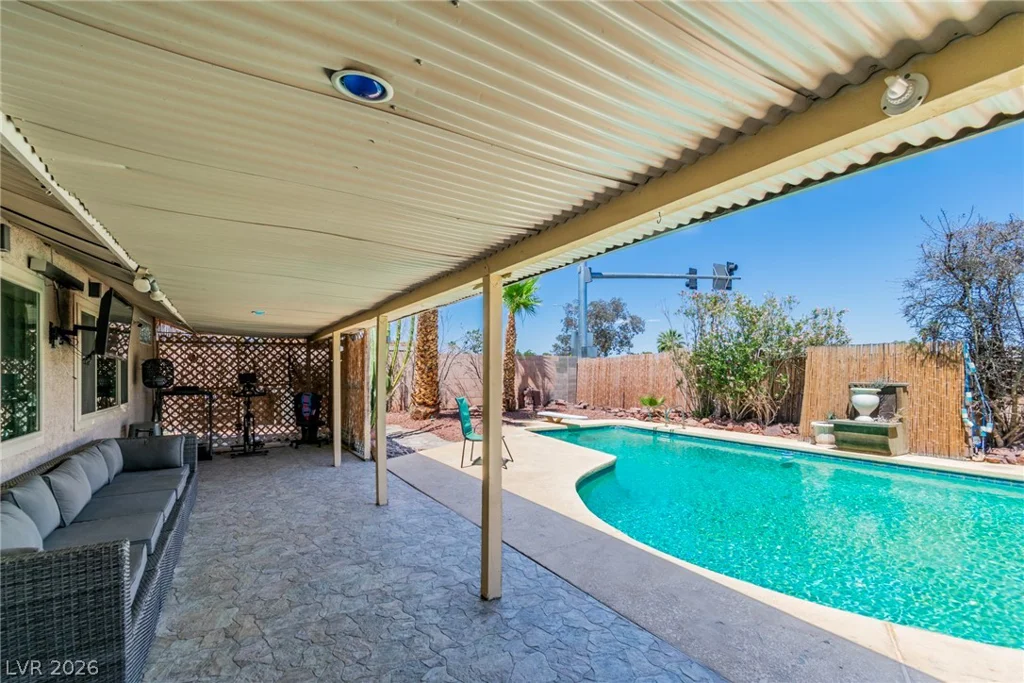 4460 Cranbrook, Las Vegas, NV 89103