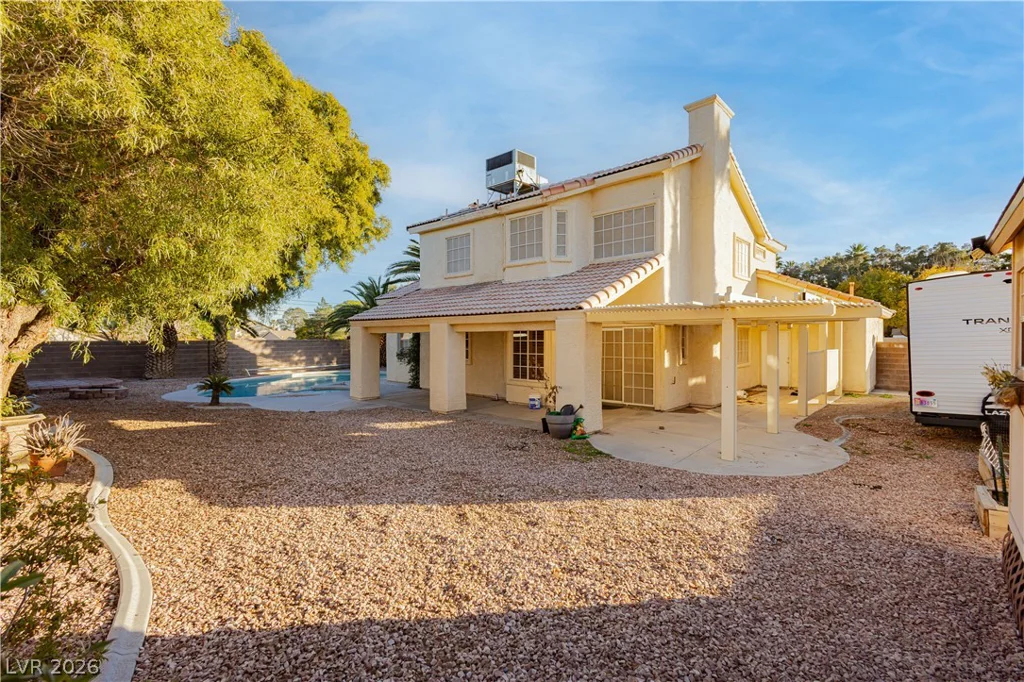 6100 Fisher, Las Vegas, NV 89130