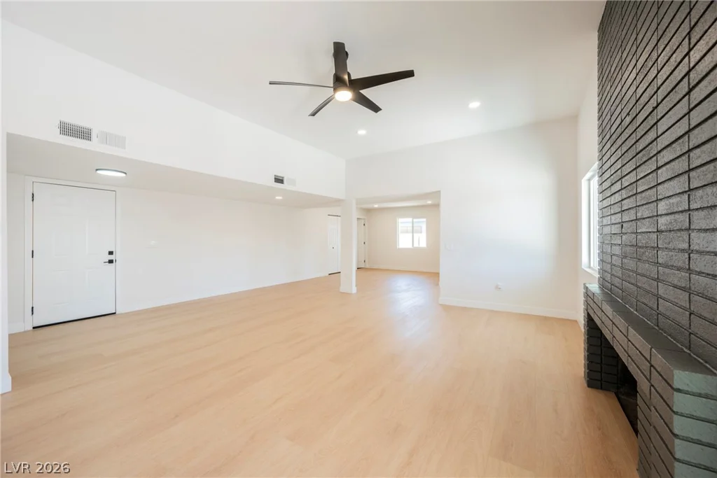 2454 Winterwood, Las Vegas, NV 89142