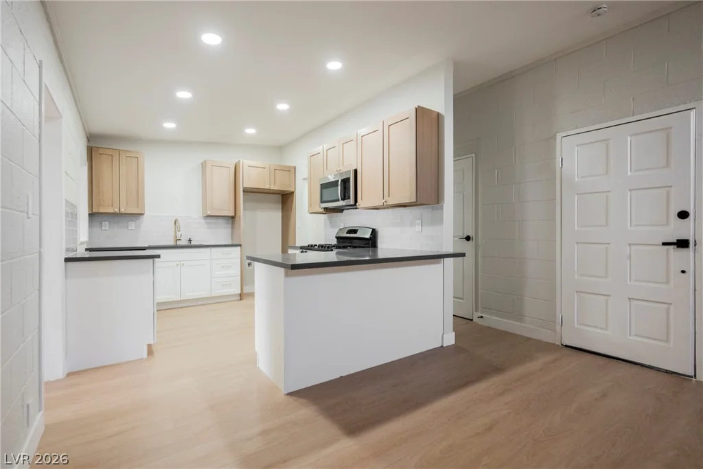 2601 Reynolds, North Las Vegas, NV 89030