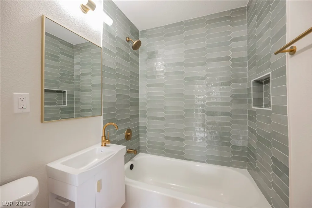 2601 Reynolds, North Las Vegas, NV 89030