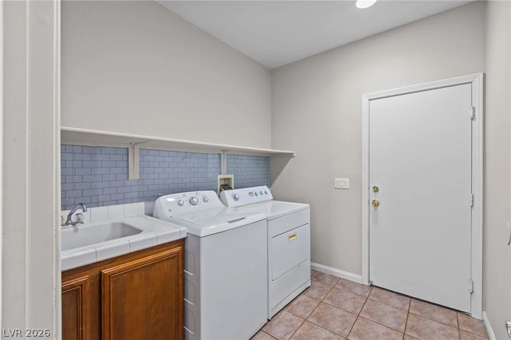 817 Bolivar, North Las Vegas, NV 89032