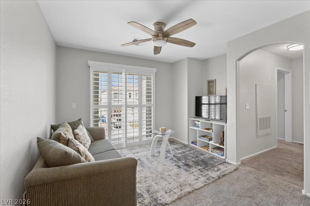 10422 Midseason Mist, Las Vegas, NV 89183