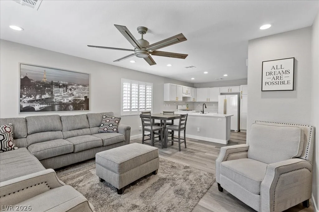 10422 Midseason Mist, Las Vegas, NV 89183