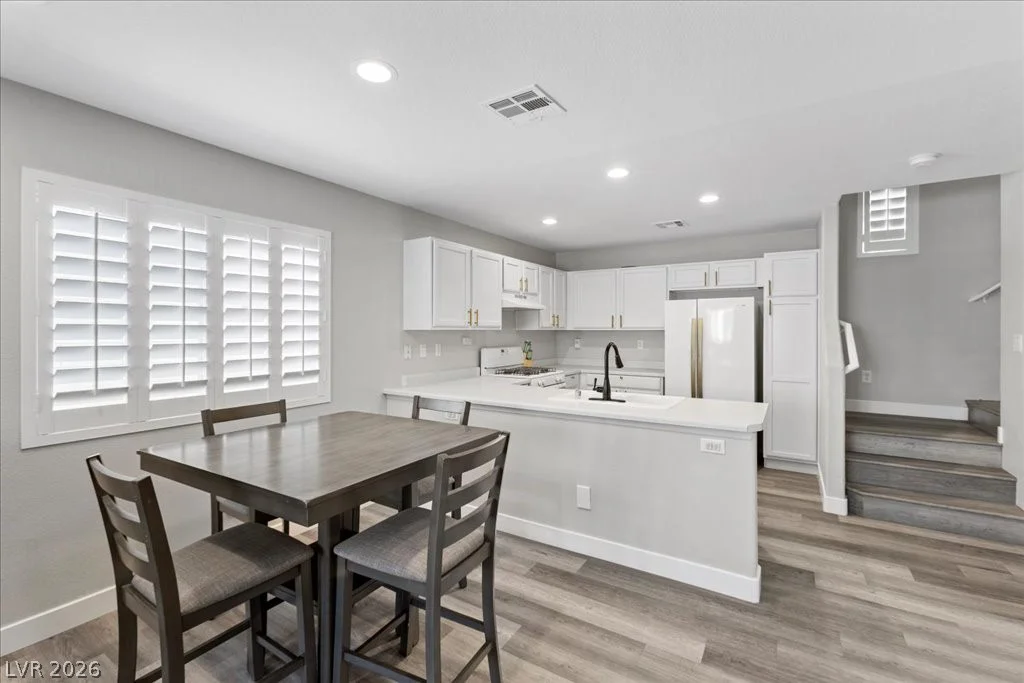 10422 Midseason Mist, Las Vegas, NV 89183