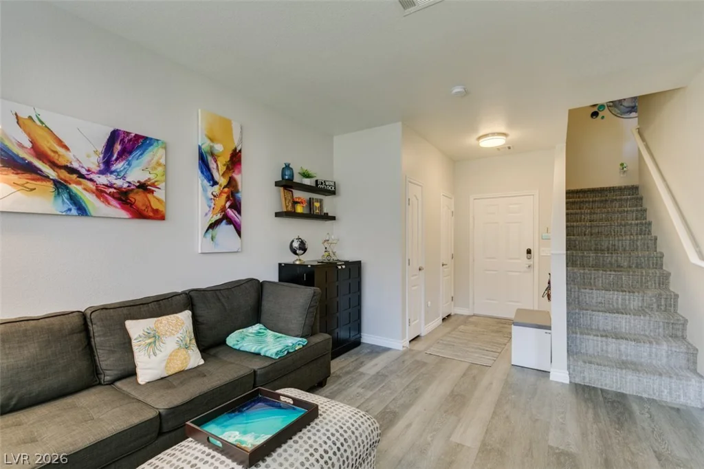 251 Green Valley, Henderson, NV 89012