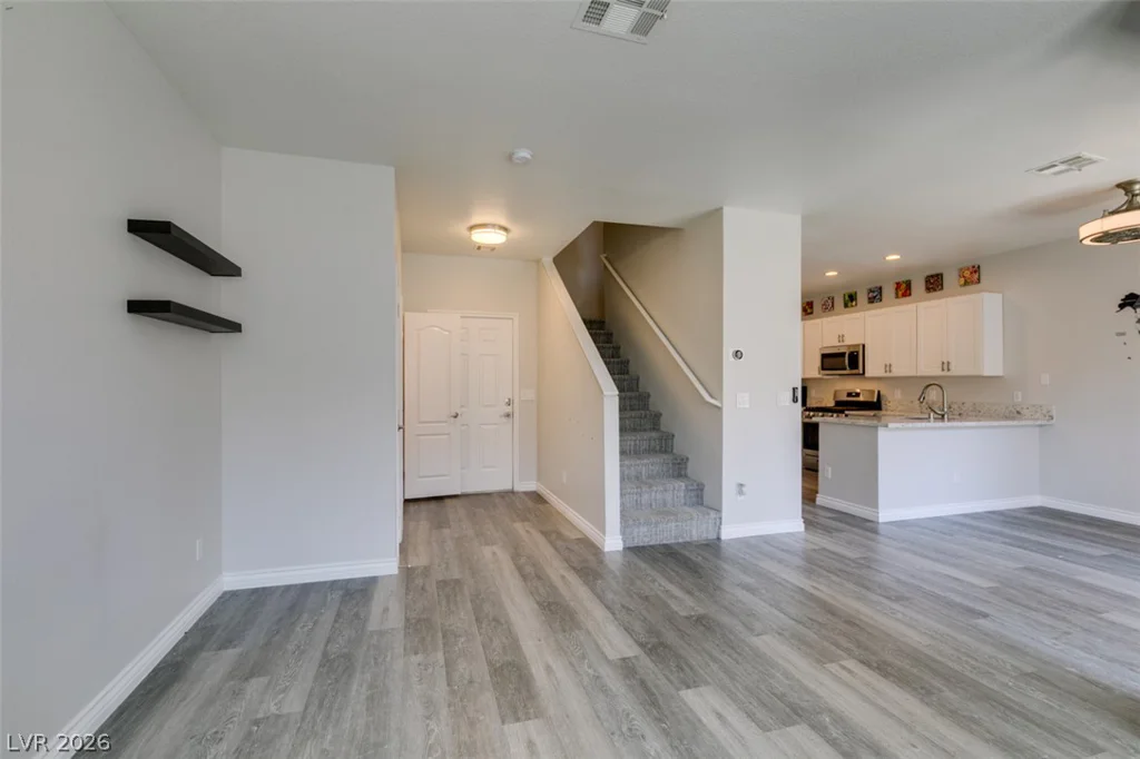 251 Green Valley, Henderson, NV 89012