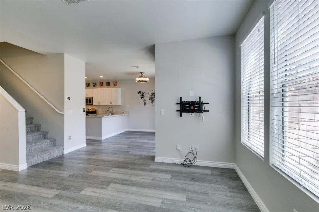 251 Green Valley, Henderson, NV 89012