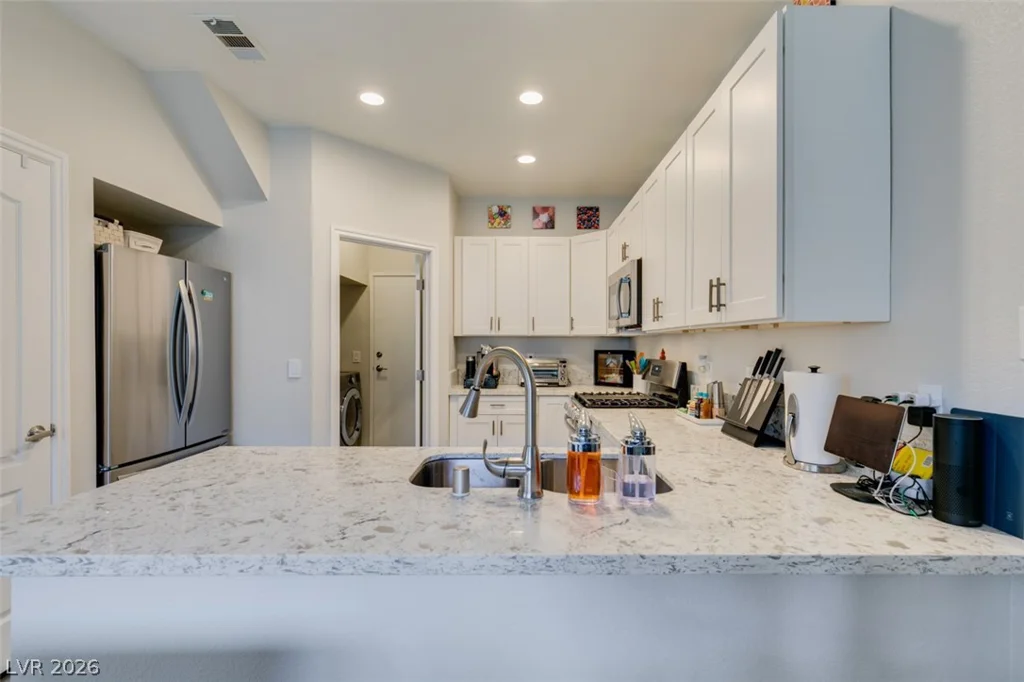 251 Green Valley, Henderson, NV 89012