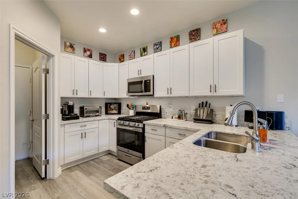 251 Green Valley, Henderson, NV 89012