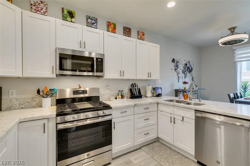251 Green Valley, Henderson, NV 89012