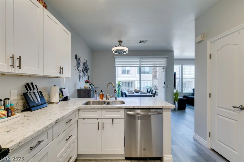 251 Green Valley, Henderson, NV 89012