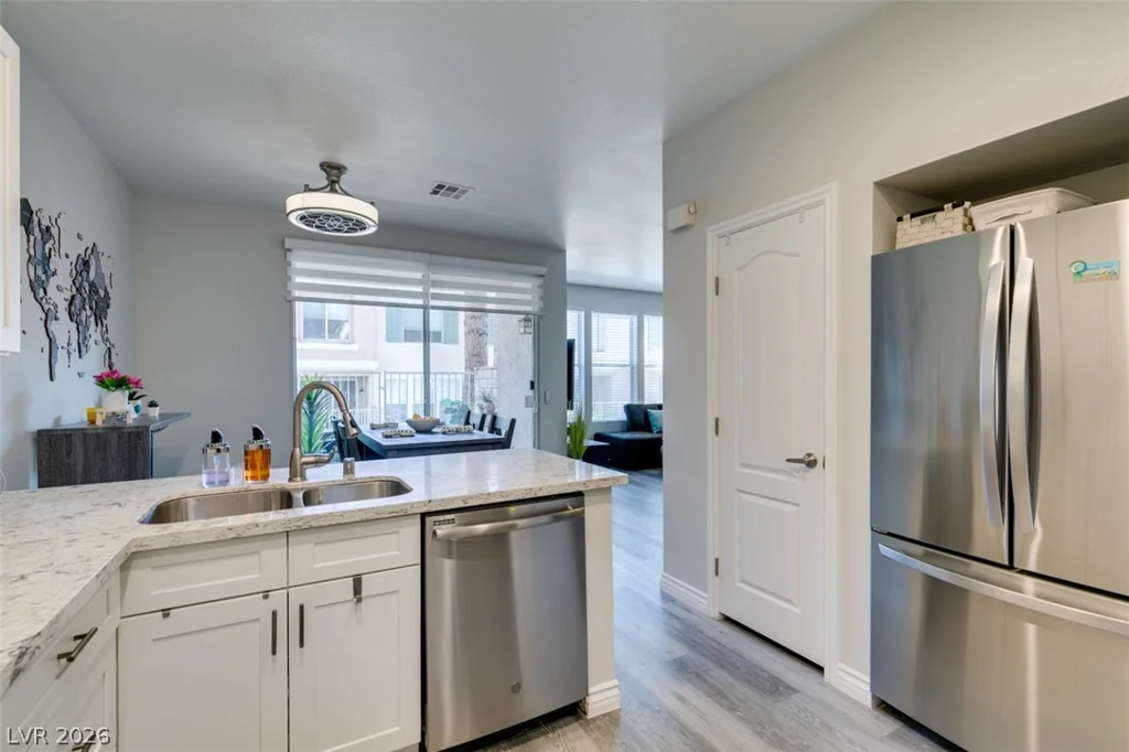 251 Green Valley, Henderson, NV 89012