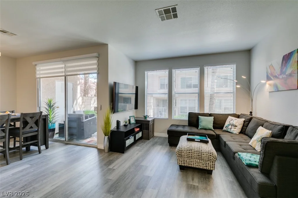 251 Green Valley, Henderson, NV 89012