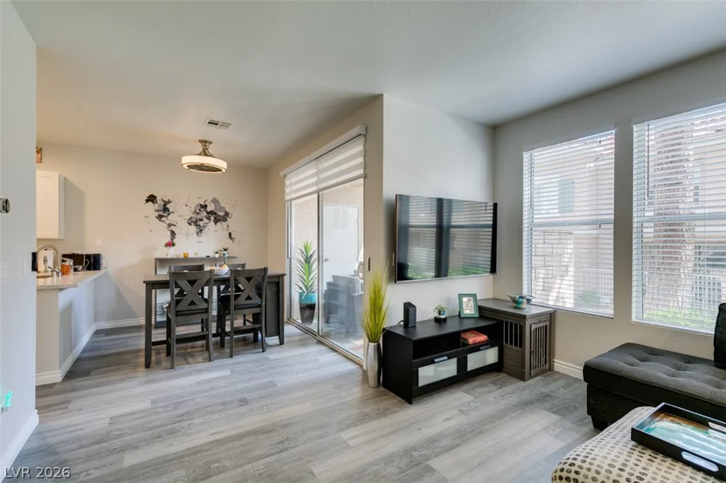 251 Green Valley, Henderson, NV 89012