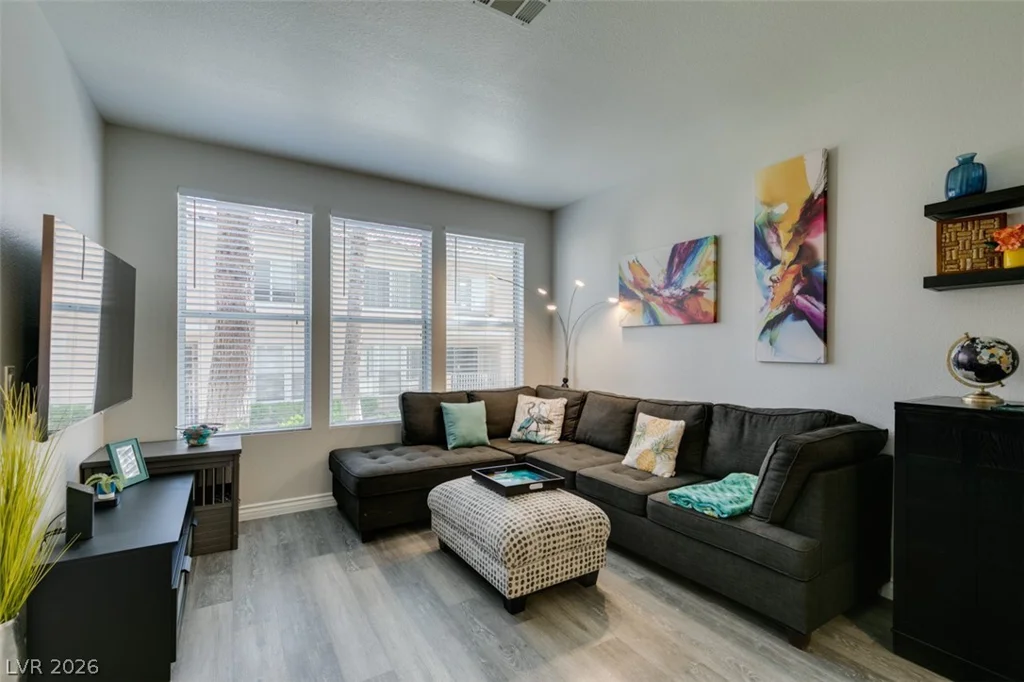 251 Green Valley, Henderson, NV 89012