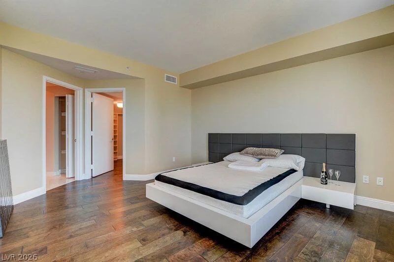 222 KAREN, Las Vegas, NV 89109