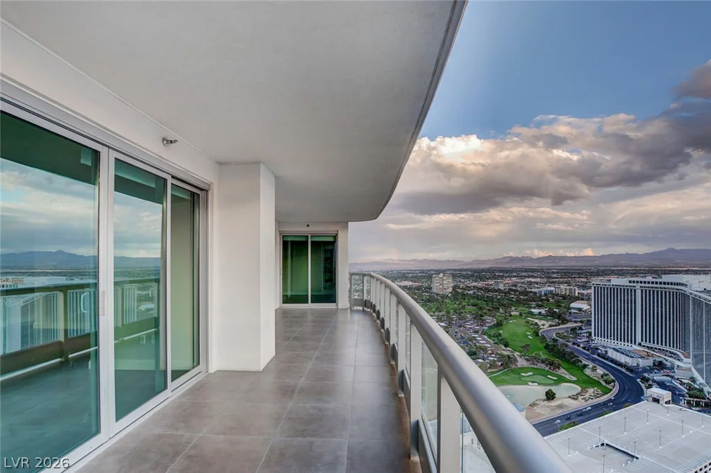 222 KAREN, Las Vegas, NV 89109
