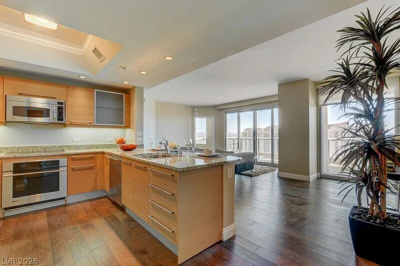 222 KAREN, Las Vegas, NV 89109