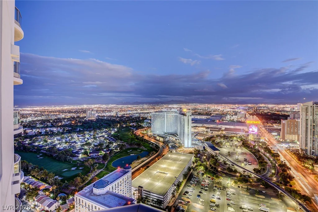 222 KAREN, Las Vegas, NV 89109