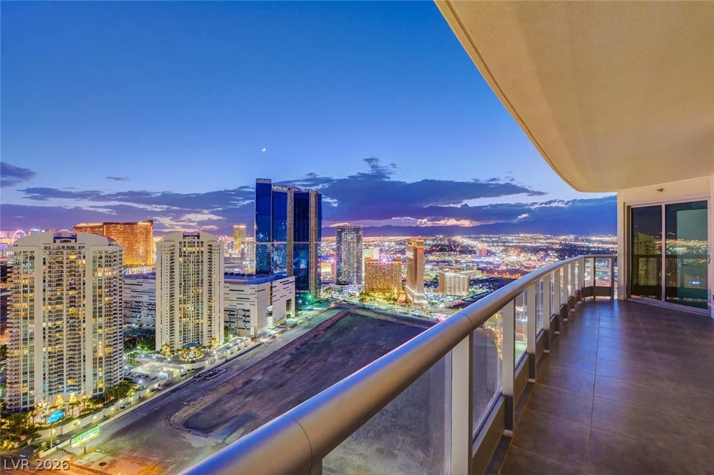 222 KAREN, Las Vegas, NV 89109