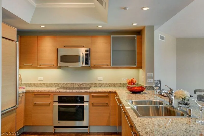 222 KAREN, Las Vegas, NV 89109