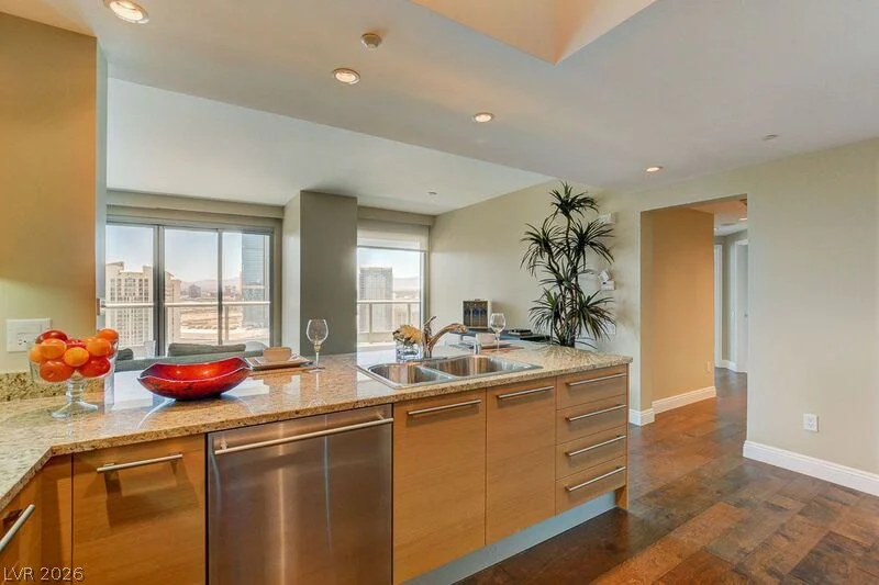 222 KAREN, Las Vegas, NV 89109