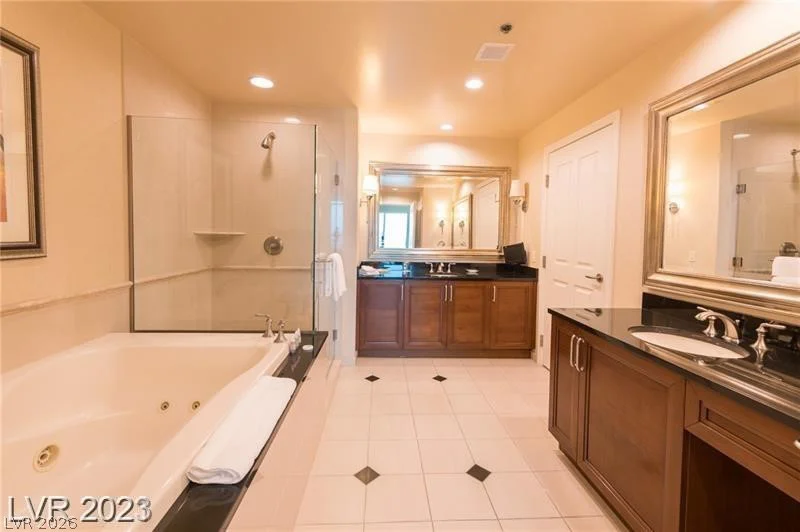 125 Harmon, Las Vegas, NV 89109