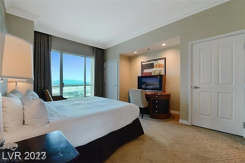 125 Harmon, Las Vegas, NV 89109