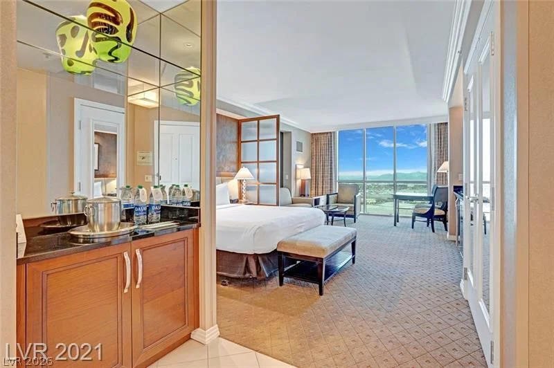 125 Harmon, Las Vegas, NV 89109