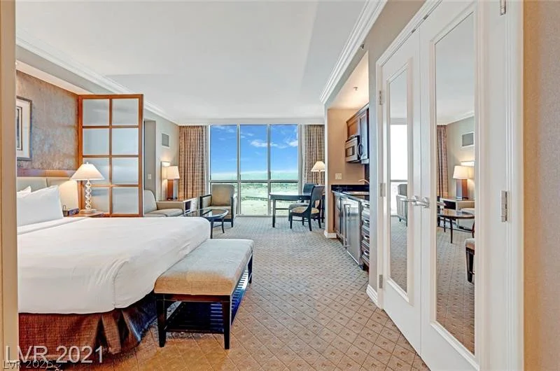 125 Harmon, Las Vegas, NV 89109