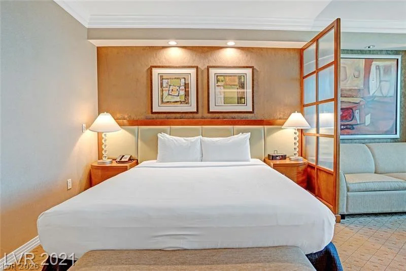 125 Harmon, Las Vegas, NV 89109