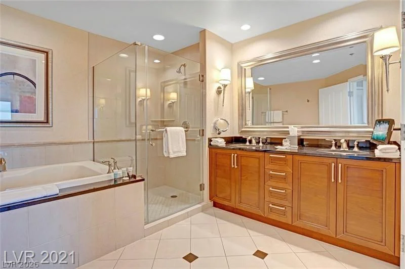 125 Harmon, Las Vegas, NV 89109