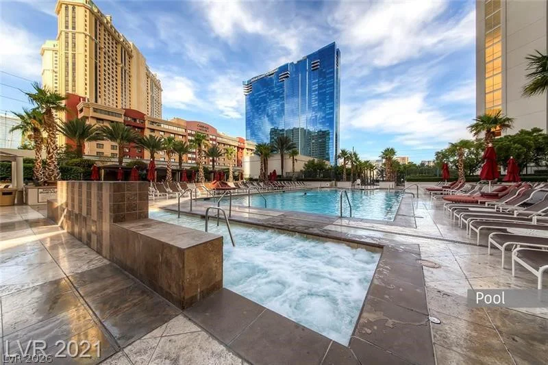 125 Harmon, Las Vegas, NV 89109