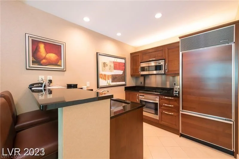 125 Harmon, Las Vegas, NV 89109